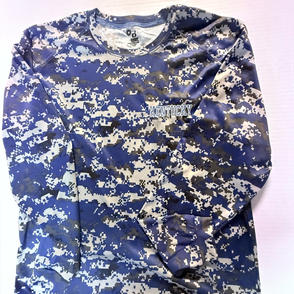 Badger Kentucky Long Sleeve Performance Shirt like new Men's Size M